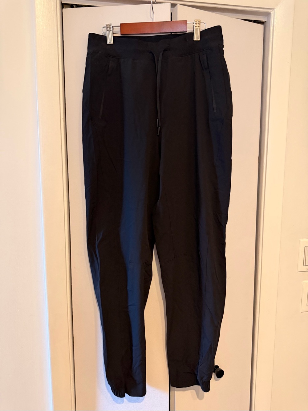 Women’s Lululemon Black Drawstring Jogger Pants